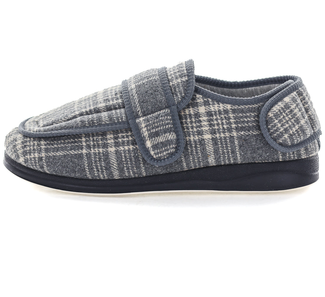 Panda Edison Women's Slippers - Grey Check (9022275584223)